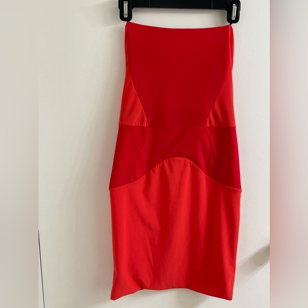 Boulee strapless mini dress size 6, beautiful for a night out